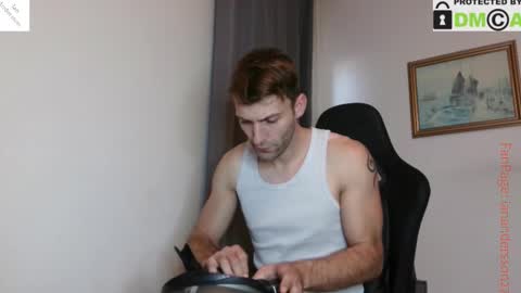 Snapshot of ianandersson27 chatting on November 5, 2025, 5:40 am Ian Andersson online show from November 5, 2025, 5:40 am