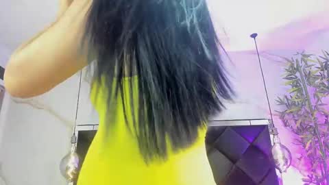 ibbie_ online show from April 29, 2026, 12:09 pm