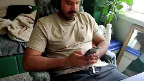 iBear0 online show from July 18, 2026, 7:50 pm