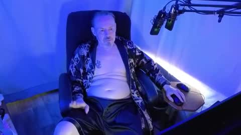 Snapshot of ibrichyrich chatting on May 22, 2026, 12:07 am Rich online show from May 22, 2026, 12:07 am