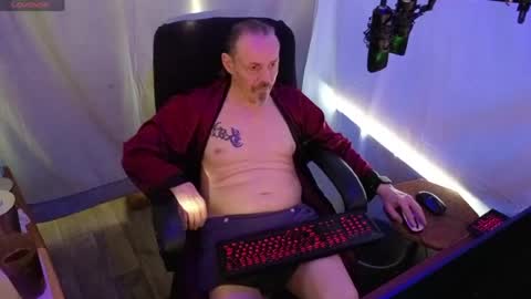 Snapshot of ibrichyrich chatting on June 17, 2026, 12:02 am Rich online show from June 17, 2026, 12:02 am
