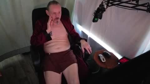 Snapshot of ibrichyrich chatting on July 15, 2026, 11:43 pm Rich online show from July 15, 2026, 11:43 pm