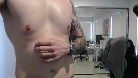 Snapshot of ic987 chatting on October 3, 2025, 8:06 pm ic987 online show from October 3, 2025, 8:06 pm