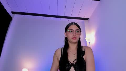 Snapshot of ice_grace chatting on October 18, 2025, 10:27 am ice online show from October 18, 2025, 10:27 am