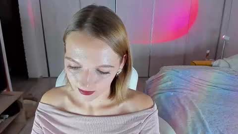 Nana online show from November 13, 2025, 4:50 pm