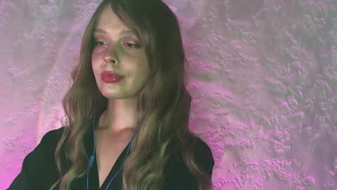 Snapshot of icecreamamy chatting on September 19, 2025, 10:32 pm Nina online show from September 19, 2025, 10:32 pm