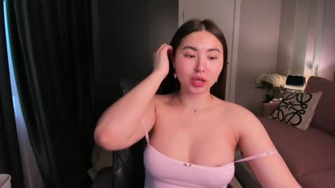 Aiza online show from April 24, 2026, 1:19 am
