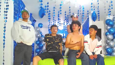 THOMAS AND DAMIAND online show from February 4, 2025, 5:12 pm