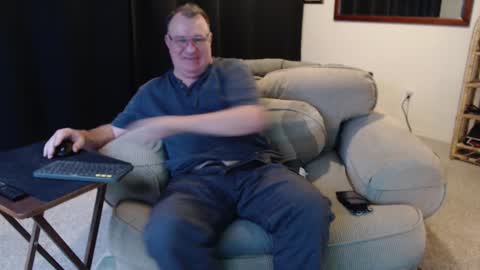 Snapshot of icihristopher chatting on December 8, 2024, 11:51 pm Christopher online show from December 8, 2024, 11:51 pm