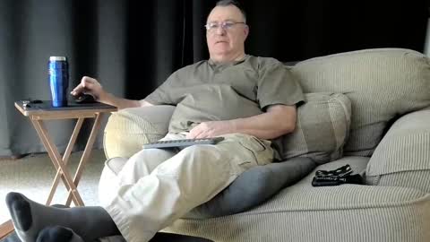 Snapshot of icihristopher chatting on March 10, 2025, 6:45 pm Christopher online show from March 10, 2025, 6:45 pm
