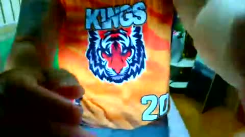 iconic_vince online show from March 9, 2026, 12:09 pm