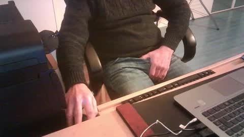 Snapshot of icumalot4you chatting on January 17, 2026, 4:33 pm icumalot4you online show from January 17, 2026, 4:33 pm