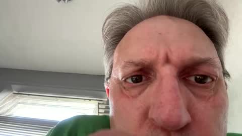 Snapshot of icums4u chatting on April 29, 2026, 2:54 pm icums4u online show from April 29, 2026, 2:54 pm
