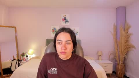 Icy online show from June 12, 2026, 11:53 am