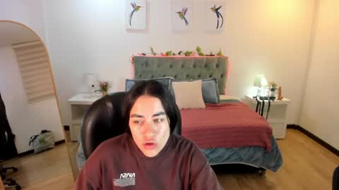 Icy online show from June 14, 2026, 11:56 am