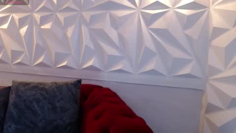 Tifanny online show from March 5, 2026, 2:13 pm