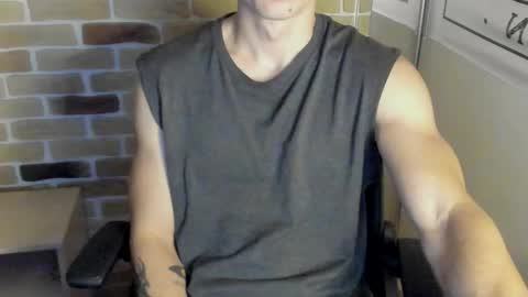 yo online show from October 5, 2025, 7:45 pm