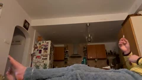 idkwhattowatch online show from February 3, 2025, 12:04 am