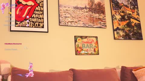 Snapshot of idontlikeguccibelts chatting on February 5, 2025, 8:21 am Little Flower online show from February 5, 2025, 8:21 am