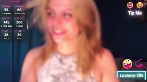 Snapshot of idontlikeguccibelts chatting on November 9, 2025, 3:54 pm Little Flower online show from November 9, 2025, 3:54 pm