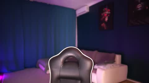 Snapshot of idontlikeguccibelts chatting on November 16, 2025, 5:18 pm Little Flower online show from November 16, 2025, 5:18 pm