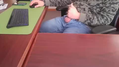 Hung office Stud online show from December 10, 2024, 6:38 pm