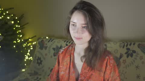 Belle online show from December 13, 2024, 6:05 pm