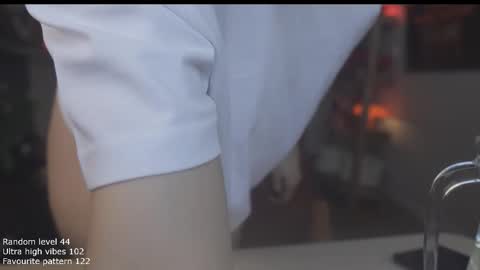 Belle online show from March 10, 2026, 11:48 am