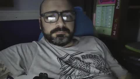 igorargen4 online show from October 5, 2025, 1:37 am