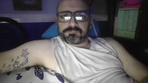 igorargen4 online show from October 19, 2025, 1:17 am