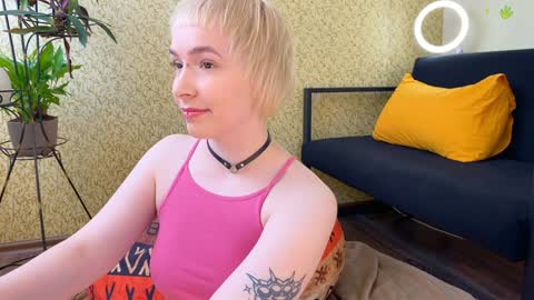 Emmy  help me reach 100 thumbs up online show from February 8, 2025, 10:07 am