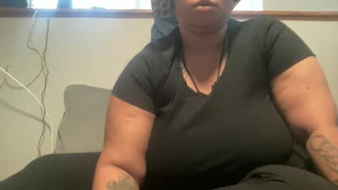 Snapshot of ih8vyx chatting on November 26, 2025, 6:20 pm ih8vyx online show from November 26, 2025, 6:20 pm