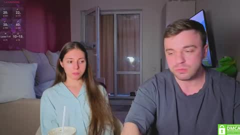 Julia and Mira online show from May 14, 2026, 6:37 pm