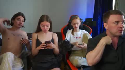 Julia and Mira online show from June 28, 2026, 11:38 am