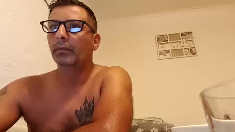 ihtiandar1008 online show from September 21, 2025, 4:47 am