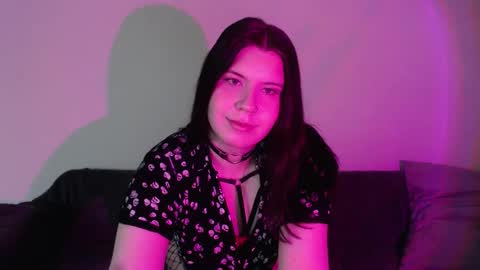 Snapshot of iintimate_flesh chatting on September 15, 2025, 12:32 am Vella online show from September 15, 2025, 12:32 am