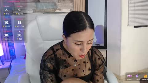 Snapshot of iisabella_smith_ chatting on September 17, 2025, 8:43 pm Isa online show from September 17, 2025, 8:43 pm