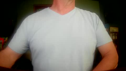 Snapshot of il_undercover chatting on May 16, 2026, 11:09 am il_undercover online show from May 16, 2026, 11:09 am