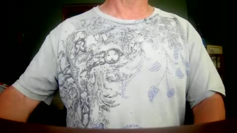 Snapshot of il_undercover chatting on June 14, 2026, 10:28 am il_undercover online show from June 14, 2026, 10:28 am