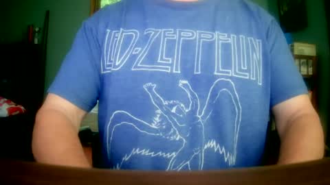 Snapshot of il_undercover chatting on June 26, 2026, 11:25 am il_undercover online show from June 26, 2026, 11:25 am