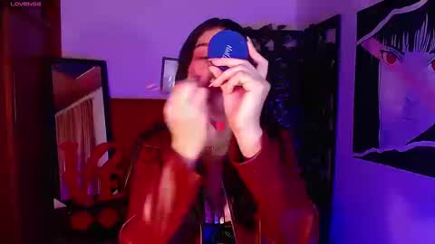 ilayra_smith online show from September 10, 2025, 8:31 pm