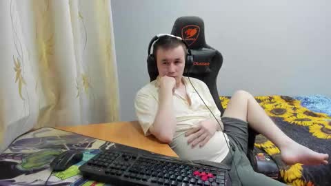 iliaskris online show from November 1, 2025, 5:37 pm