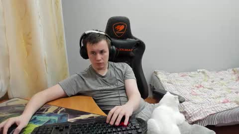 iliaskris online show from November 29, 2025, 11:13 am