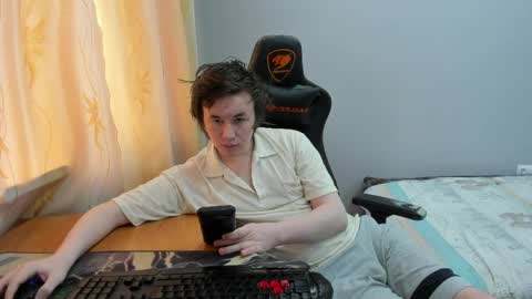 iliaskris online show from April 21, 2026, 8:09 am