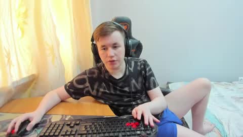 iliaskris online show from April 30, 2026, 5:47 am