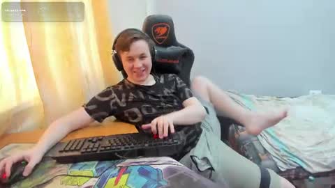 Snapshot of iliaskrislove chatting on July 28, 2026, 2:13 pm iliaskris online show from July 28, 2026, 2:13 pm