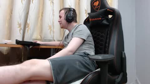 lord online show from October 31, 2025, 5:14 pm