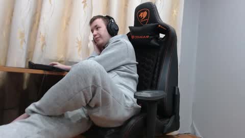 lord online show from December 2, 2025, 5:02 am