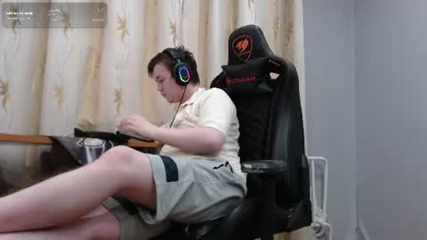 Snapshot of iliaskrisloveee chatting on July 27, 2026, 12:06 am lord online show from July 27, 2026, 12:06 am