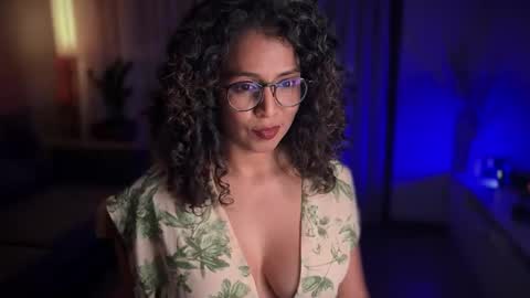 Kloe online show from February 8, 2025, 4:14 am